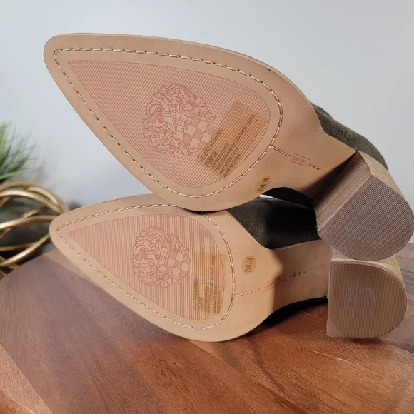 Vince Camuto Green Suede Boots Western Perforated Pointed Toe Size 7.5 - Picture 11 of 15